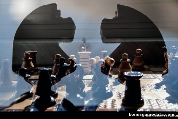 彩金游戏视角：国际象棋经典战局的深层价值与实战启示